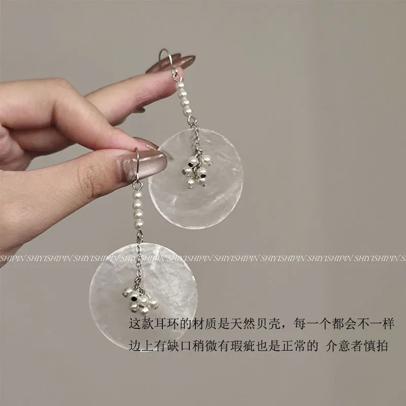 Trendy Natural Shell Disc Drop Earrings Silver Beaded Tassel Pearl Cluster Dangle Earrings for Women Boho Summer Beach Jewelry
