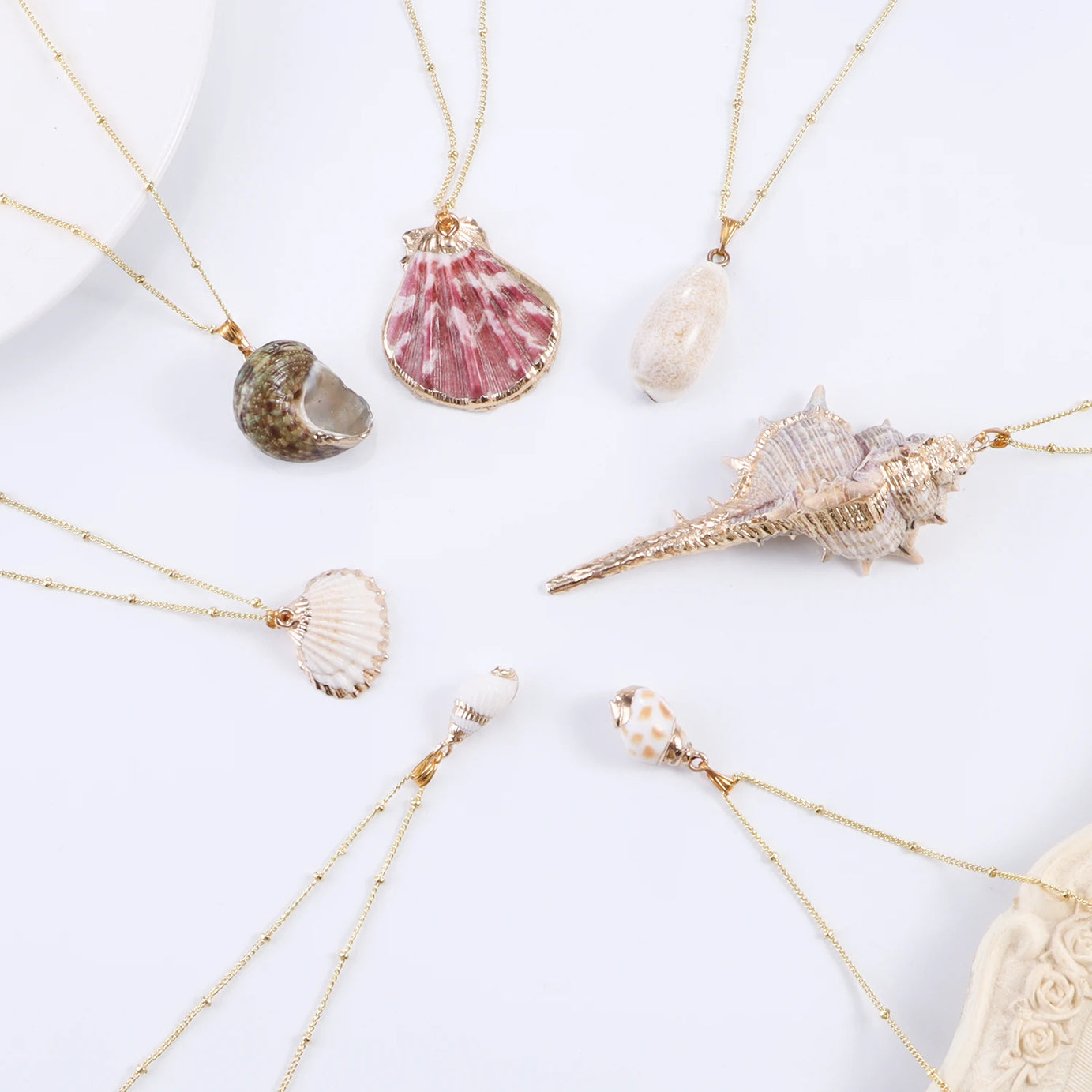 Natural Conch Shell and Gold Rim Boho Pendant Necklace