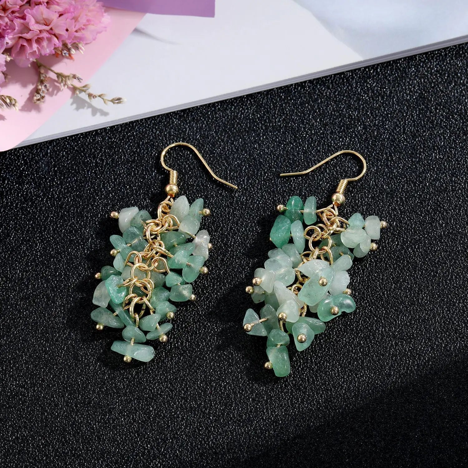 Natural Stone Crystal Grape Tassel Earrings Raw Gemstone Amethyst Lapis Lazuli Tiger's Eye Rose Quartz Chakra Crystal Earring