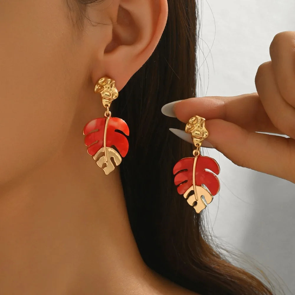 Boho Creative Multi-color Hollowed-out Resin Monstera Leaf Drop Earrings for Women Gold Color Tropical Dangle Earrings Jewelry