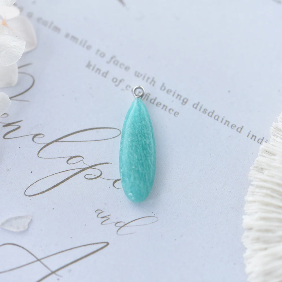 Labradorite Raw Crystal Teardrop Pendant Necklace, Moon Goddess Protection Stone