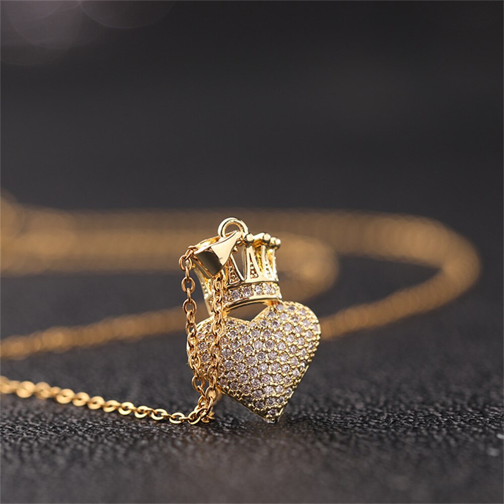 Small crowd gold-plated love crown collarbone chain metal hip-hop accessories sweater chain female pendant necklace necklace - Charlie Dolly