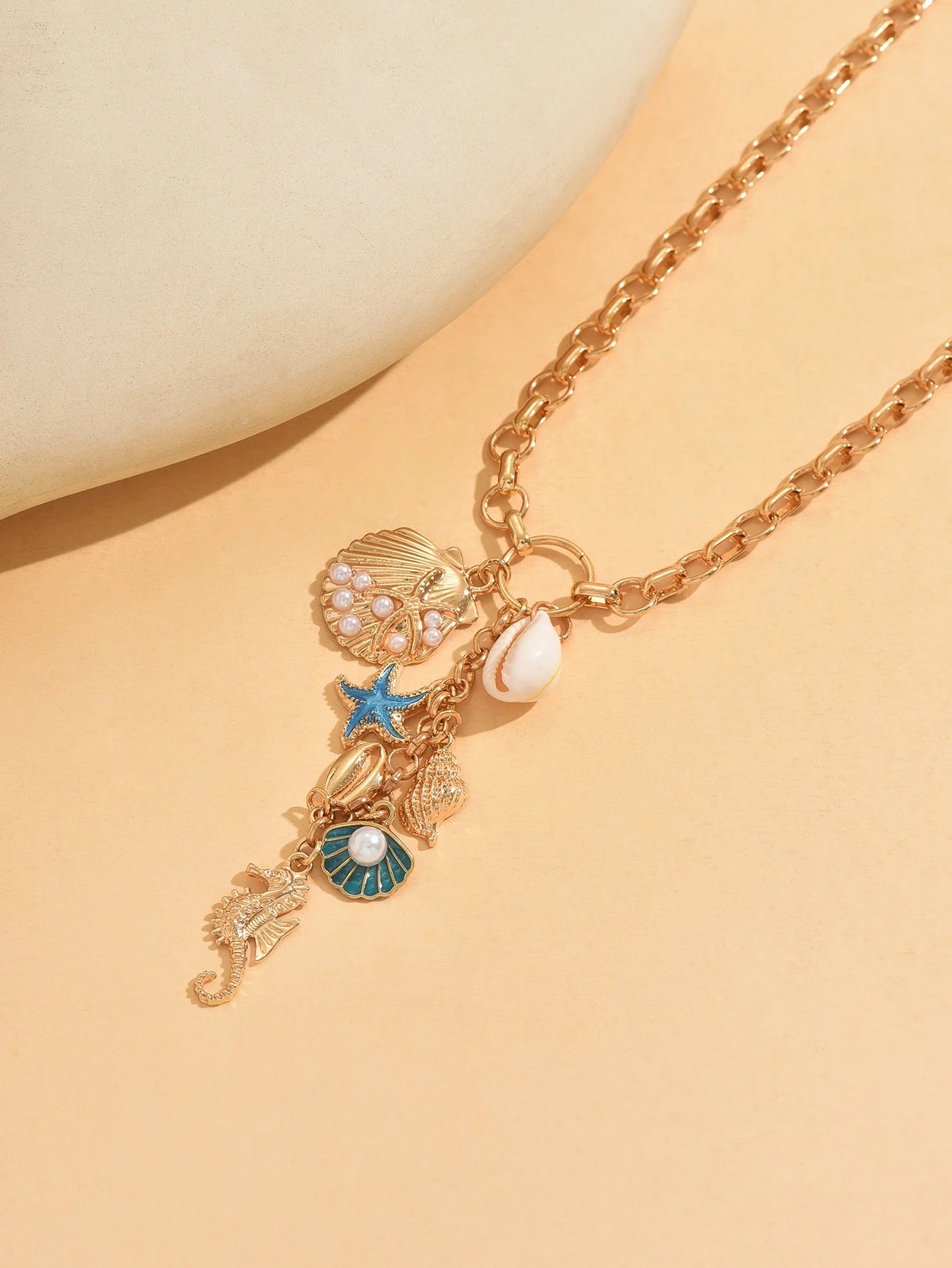 Chunky Gold Chain Necklace Ocean Beach Charms Starfish Shell Cowrie Seahorse Imitation Pearl Boho Summer Vacation Jewelry