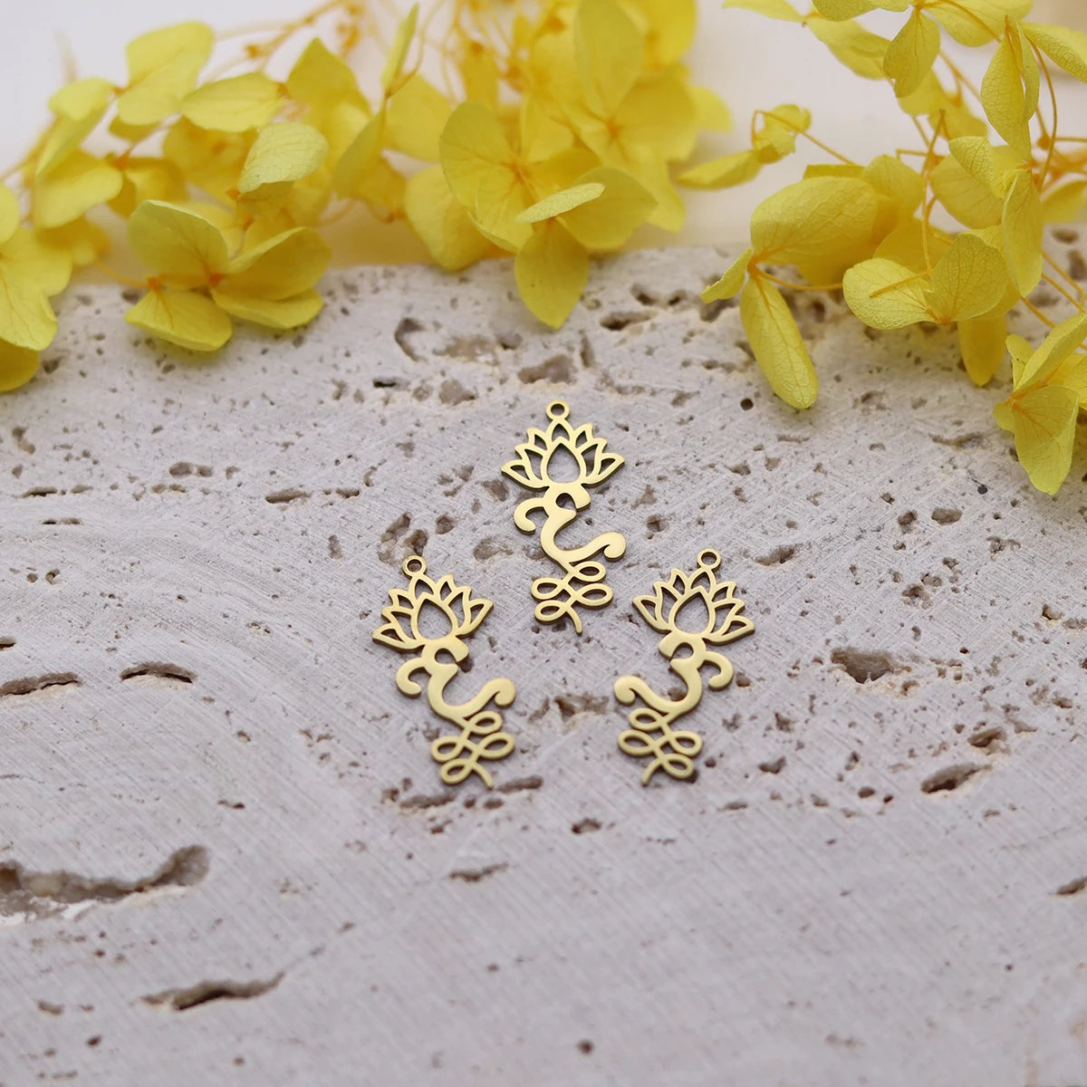 3PCS DIY Amulet Lotus Flower Yogo Buddha Stainless Steel Pendant Charm For Jewelry Making Necklace Religion Crescent diy Supplie
