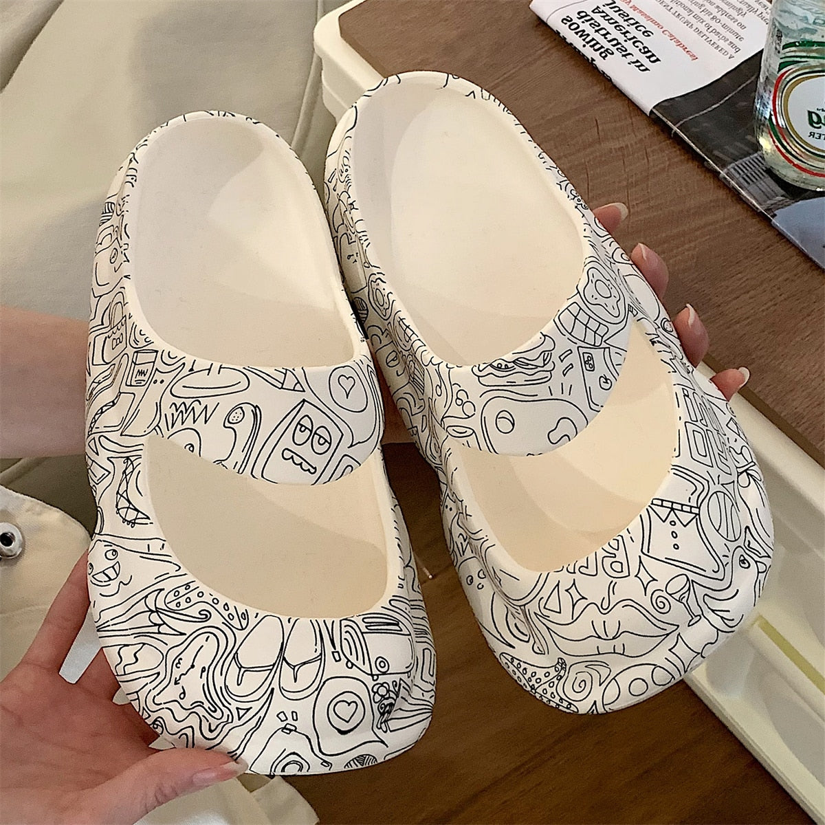 New Couples Stylish Adult Sandals Slip-Proof Thick-Soled Indoor Outdoor Slippers Men Flip Flops House Sleepers Shoes Woman Home - Charlie Dolly