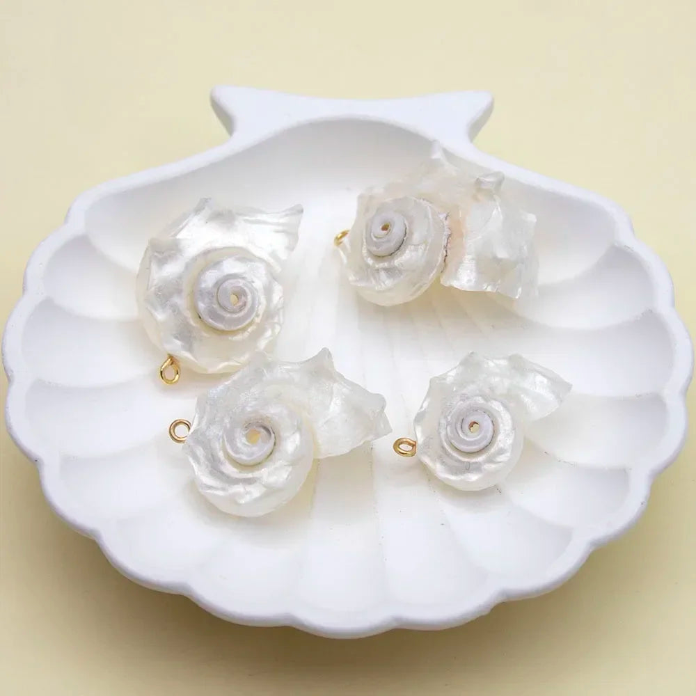 1pc 18-30mm Fashion Natural Shell White Conch Pendant Big Size Animal Shape for Jewelry Accessories DIY Making Necklace Earrings