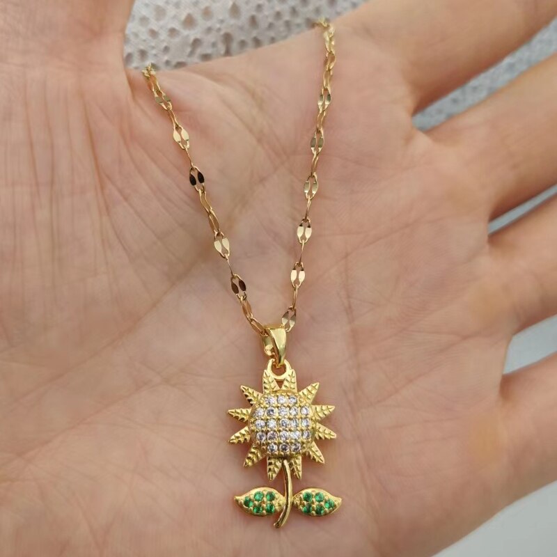 Sunflower Stainless Steel Necklace for Women Gift Cute Style Flower Copper Round Big Pendant Necklace Steel Jewelry Gold Color