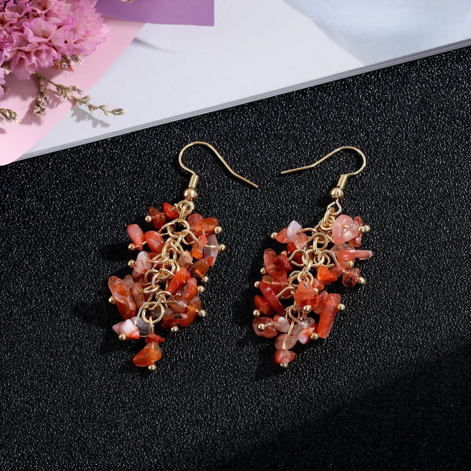 Natural Stone Crystal Grape Tassel Earrings Raw Gemstone Amethyst Lapis Lazuli Tiger's Eye Rose Quartz Chakra Crystal Earring