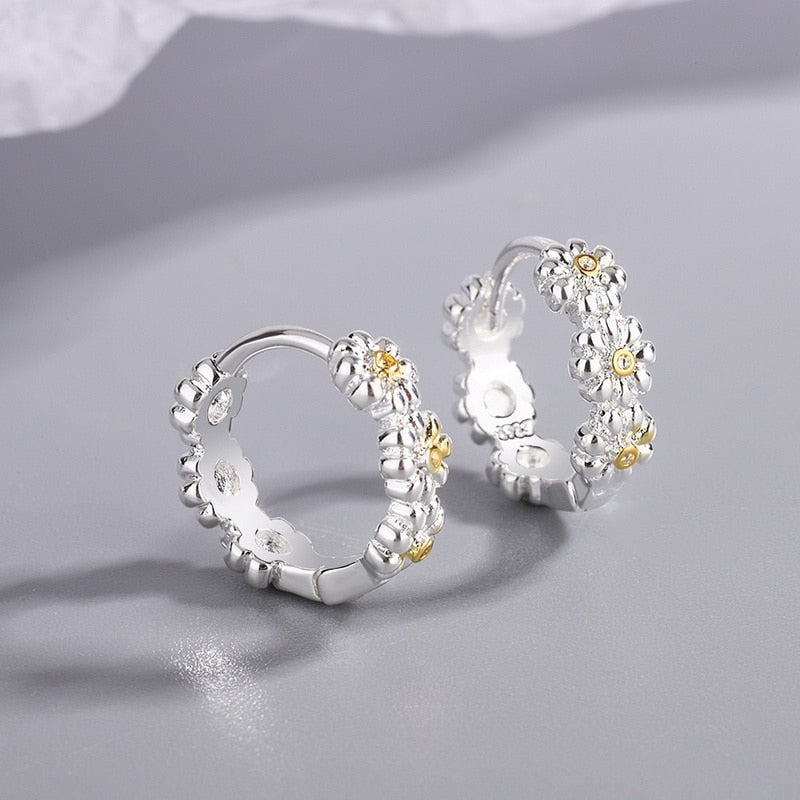 Cute Daisy Flower Pendant Hoop Earrings For Women Korean Sweet Circle Earrings Girl Wedding Party Jewelry Gift - Charlie Dolly