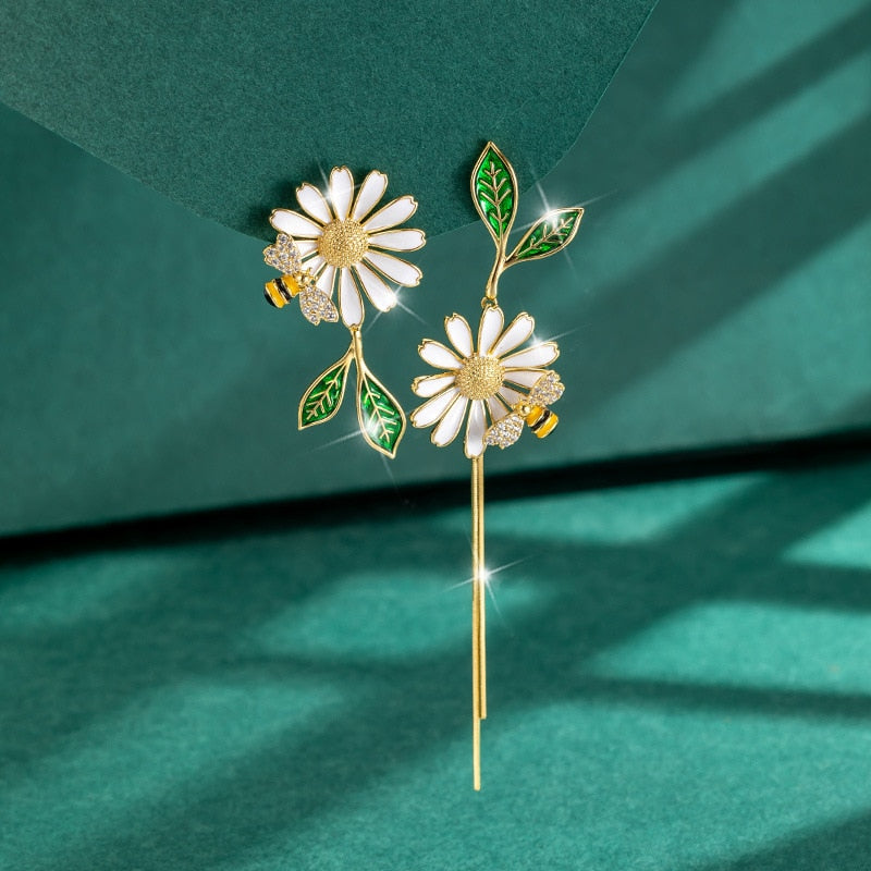 Cute Daisy Flower Pendant Hoop Earrings For Women Korean Sweet Circle Earrings Girl Wedding Party Jewelry Gift - Charlie Dolly