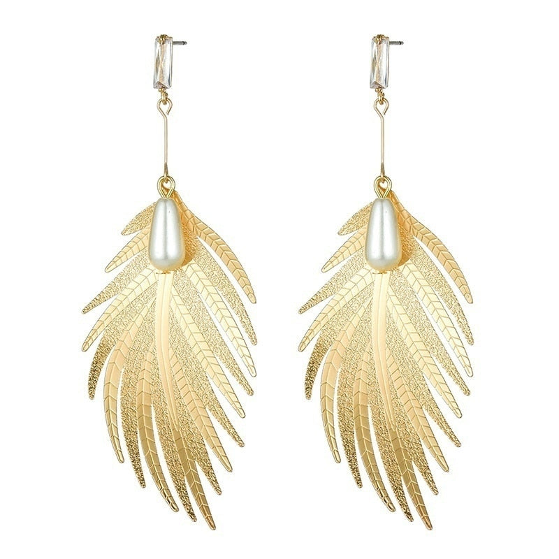 Delysia King Women Alloy Exaggeration Heart Leaf Earrings Trendy Pearl Feather Charming Dangler - Charlie Dolly