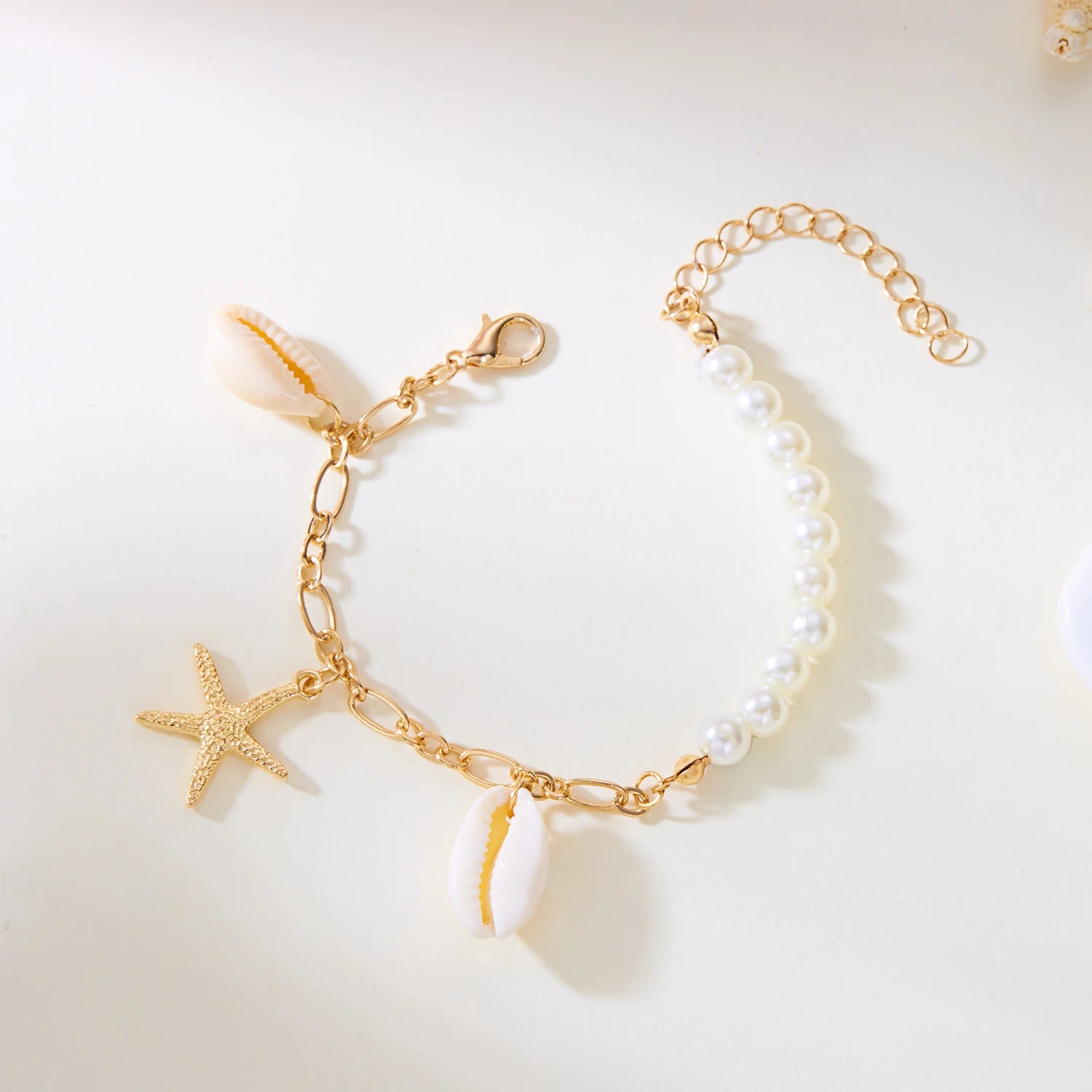 Boho Imitation Pearl Cowrie Shell Bracelet For Women Gold Color Starfish Charm Chain Bangle Summer Beach Vacation Jewelry Gift