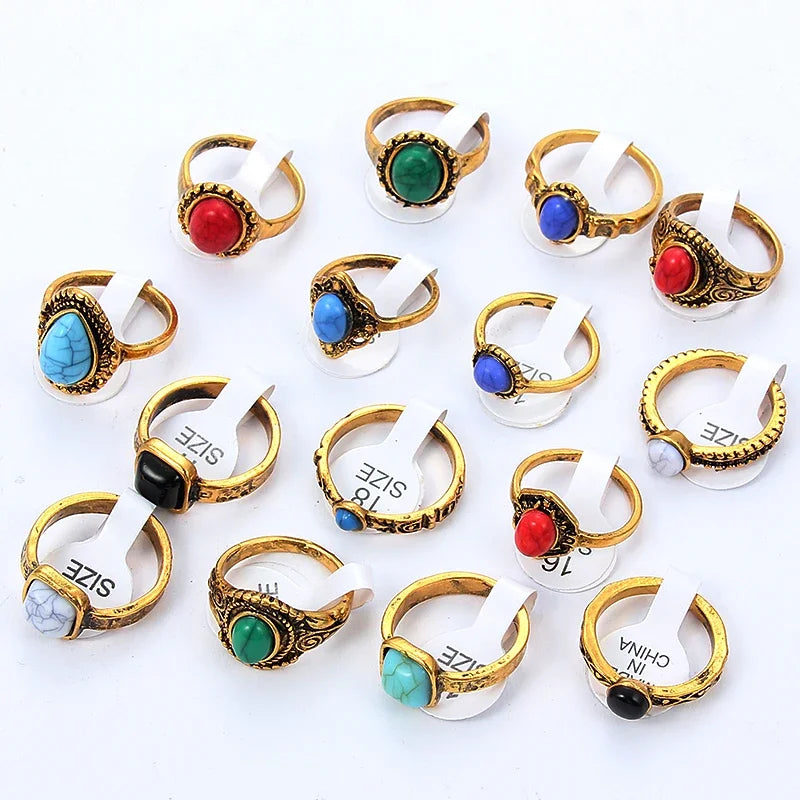 10 Pcs Mixed Random Women Boho Style Natural Green Red Stone Rings Tibetan Silver Tone Size 16 17 18 Finger Rings Jewelry Gifts
