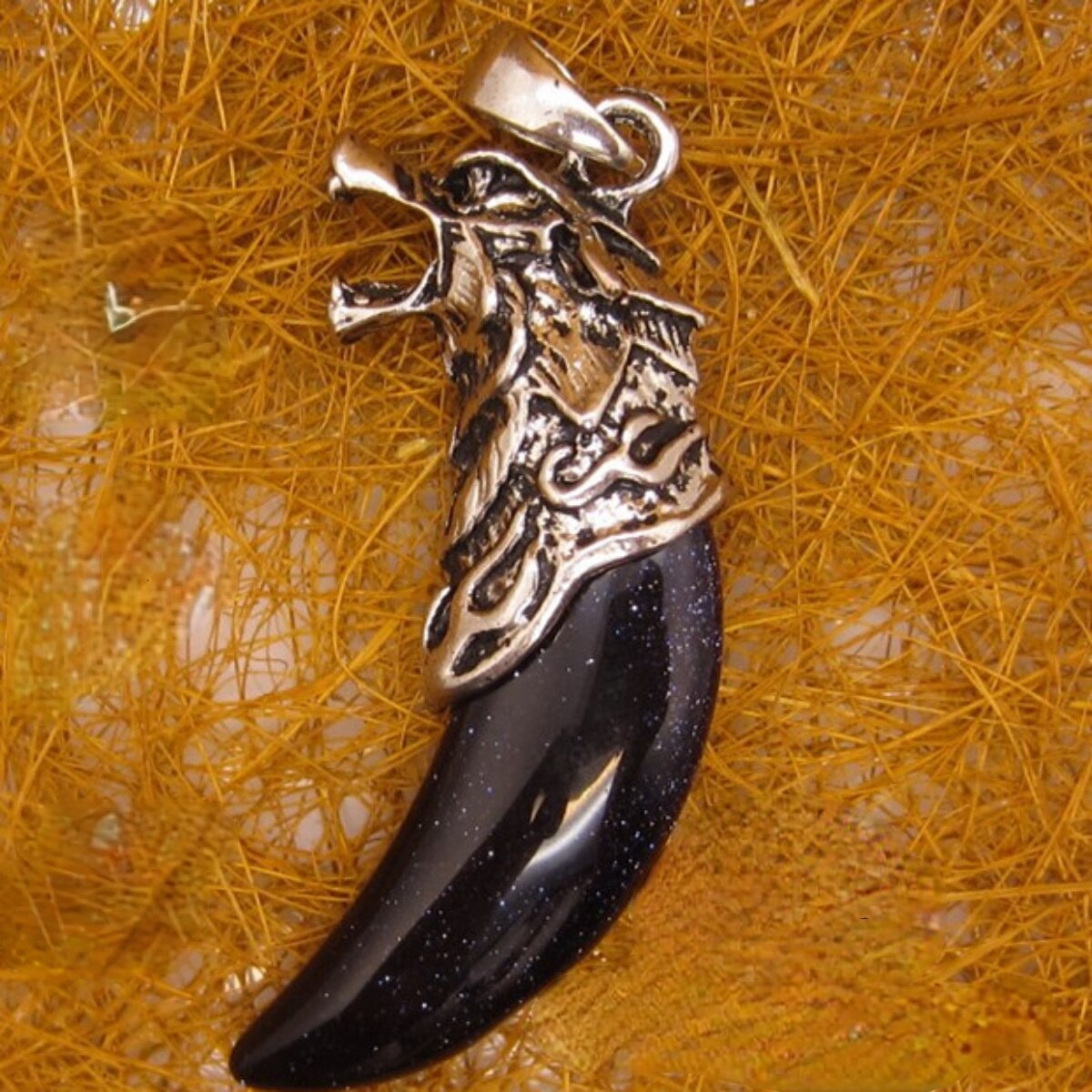 Wolf Tooth Shape Crystal Moonstone Sand Stone Turquoise Aventurine Malachite Amethysts Onyx Pendant Gem Tiger Eye Stone Necklace - Charlie Dolly