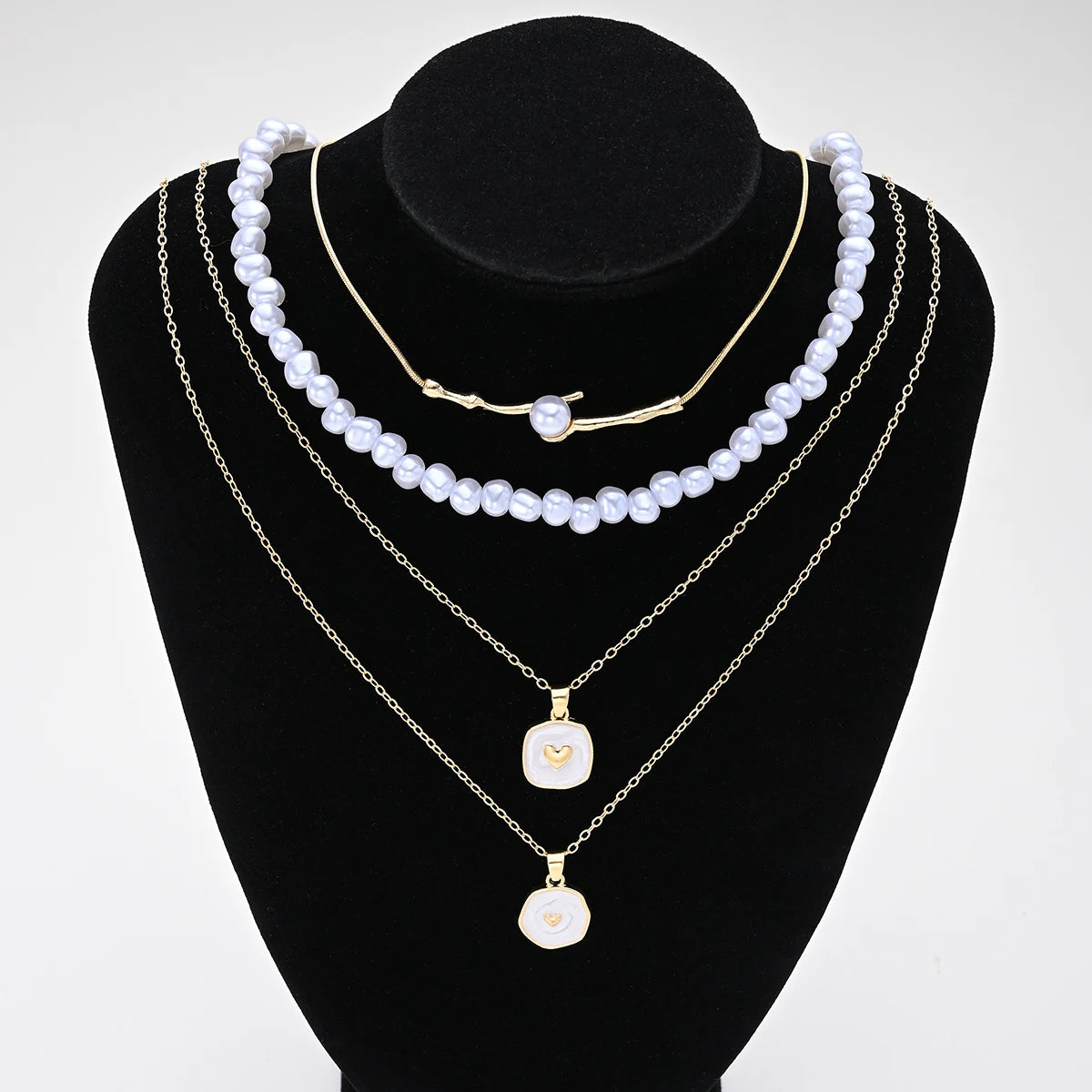 Fashion Boho Pearl Multilayer Necklace Set for Women Gold Plated Starfish Shell Pendant Choker Beach Party Vacation Jewelry 2026