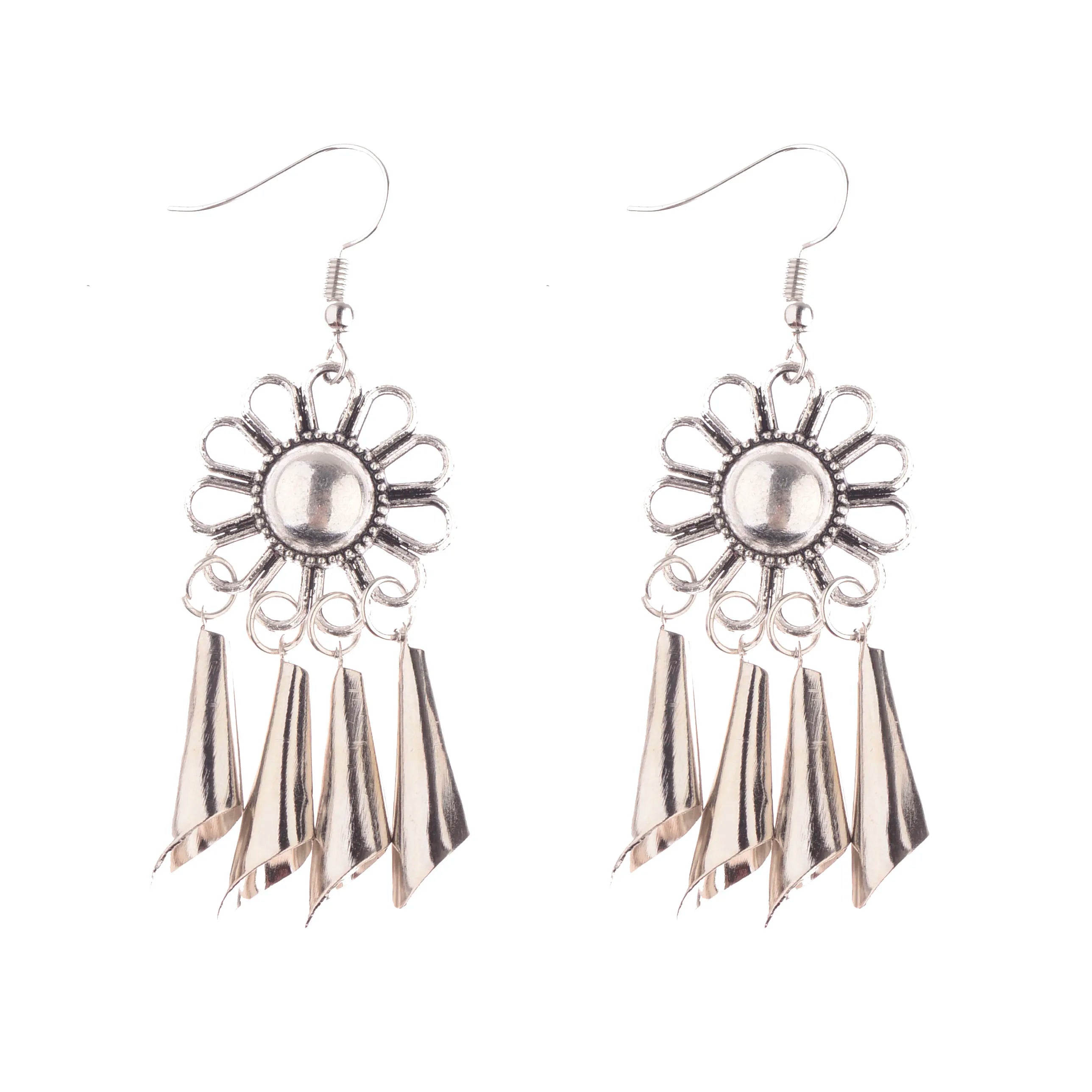 2023 Ethnic Indian Women's Round Hollow Silver Color Drop Earrings Leaf Tassel Boho Tribal Jewelry India Jhumki