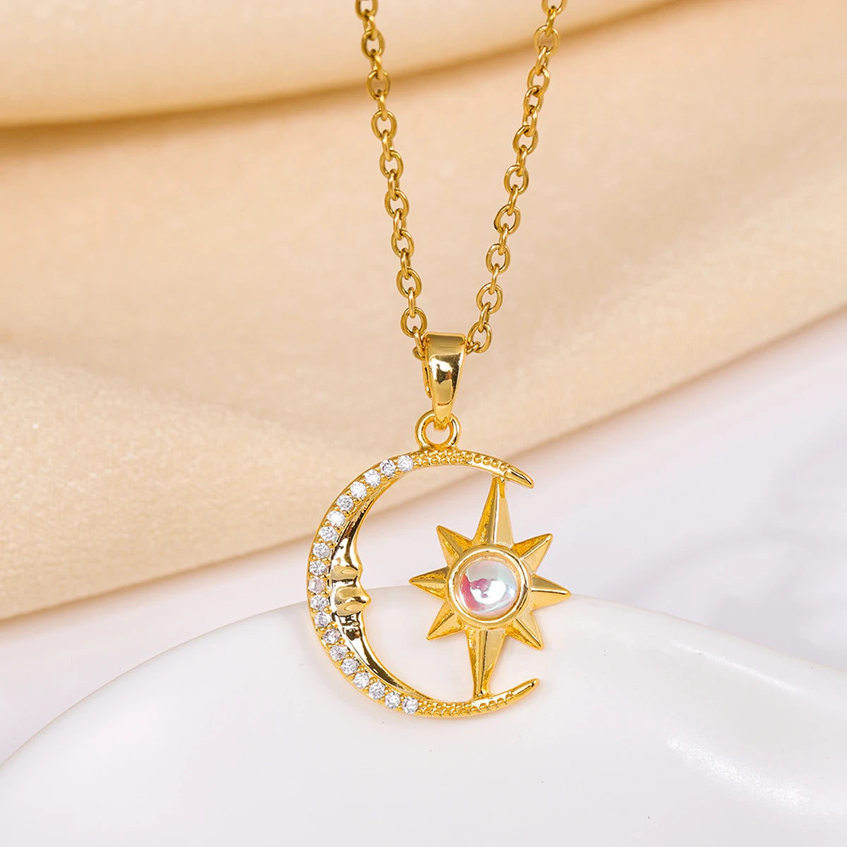 Women's Light Luxury Fashion Moon Necklace High-End Star Pendant Stainless Steel Collarbone Chain Jewelry Accessory
