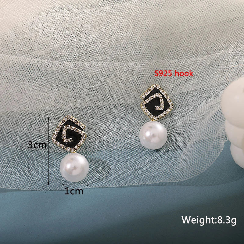 Boho Black Dangle Earrings for Women Long Hanging Earrings Leaf Pendants Pearl Crystal Geometric Earrings pendientes mujer
