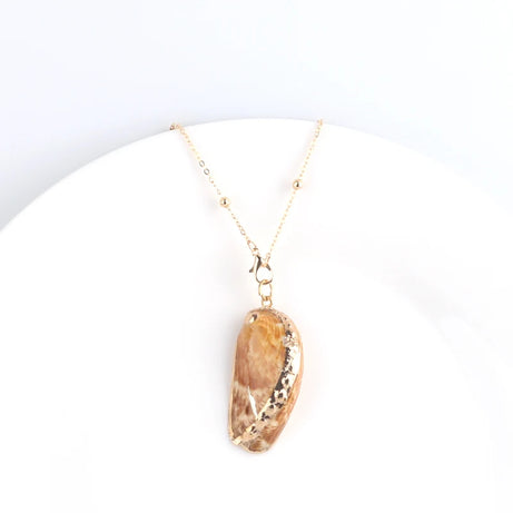 Conch Shell Boho Pendant Necklace