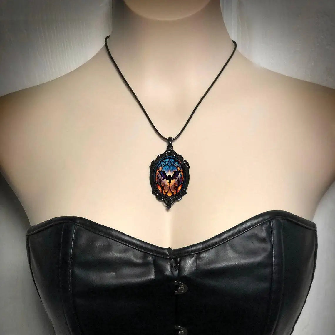 2024 Vintage Gothic Halloween Pendant Necklace Jewelry Gift Manufacturer Wholesale Direct Sales - Charlie Dolly
