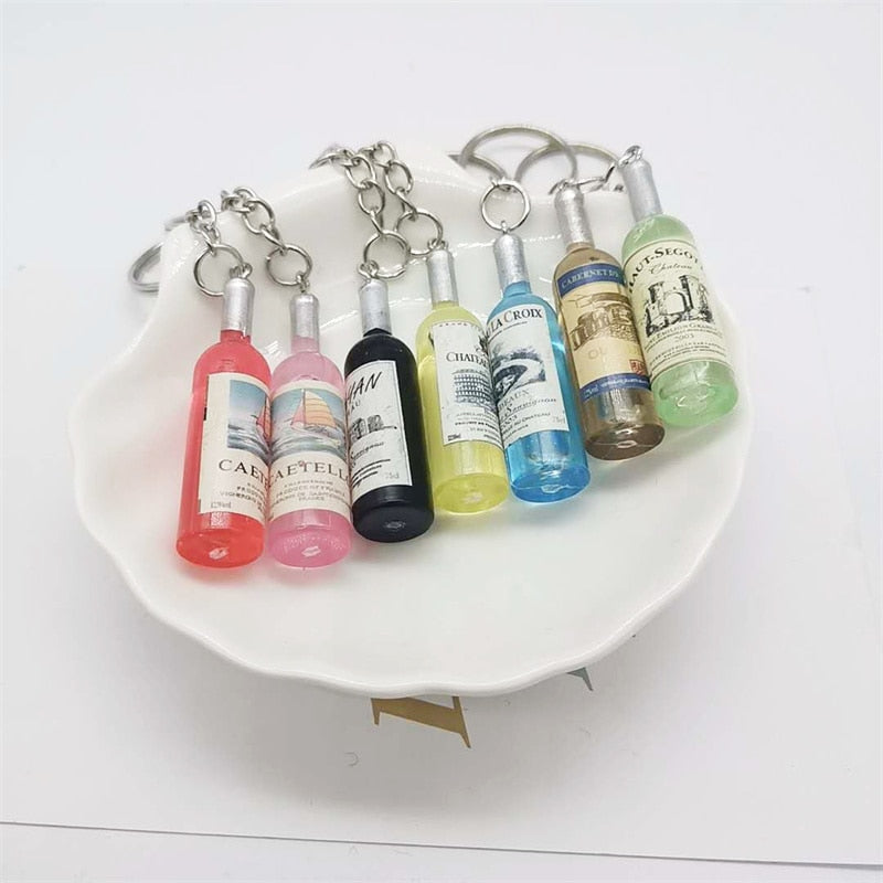 Simulation Resin Beer Wine Bottle Keychain for Women Men Fashion Car Bag Keyring Pendant Accessions Jewelry Gift Wholesale 2023