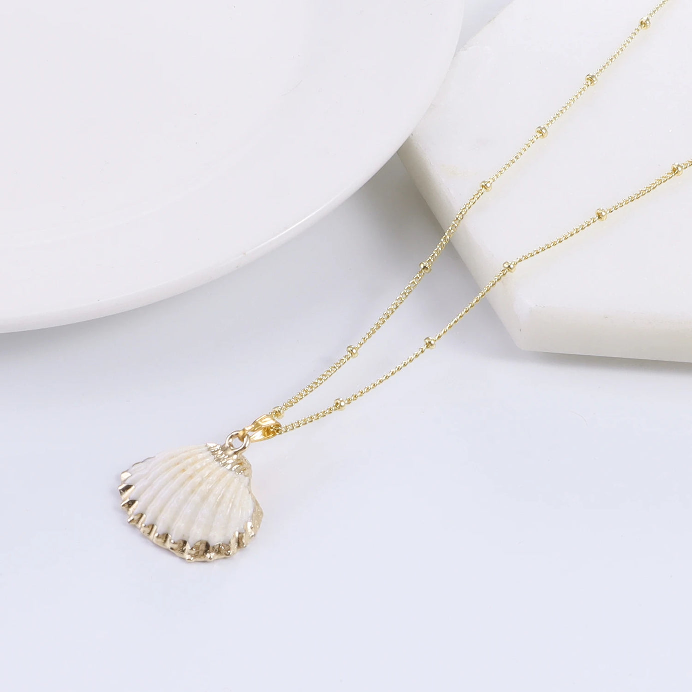 Natural Conch Shell and Gold Rim Boho Pendant Necklace