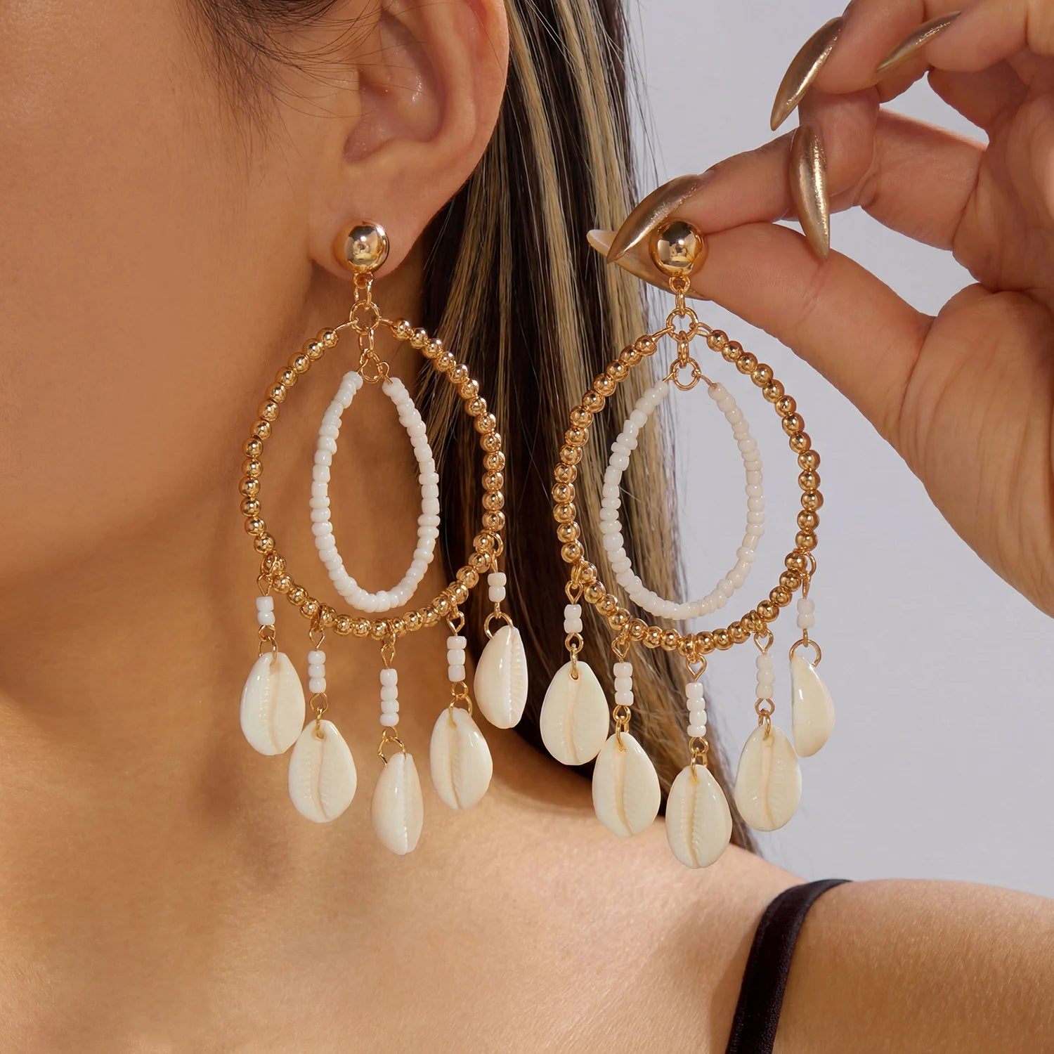 Boho Festival Statement Earrings for Women Gold Color Hoop Shell Chandelier Tassel Dangle Y2K Gypsy Beach Party Rave Jewelry