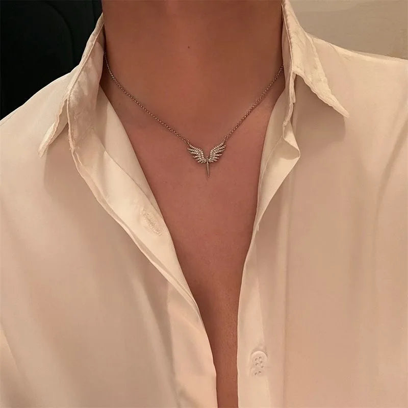 New Creativity Angel Wings Unique Design Pendant Necklace Classic Accessories All-match Personality Clavicle Chain Charm Jewerly