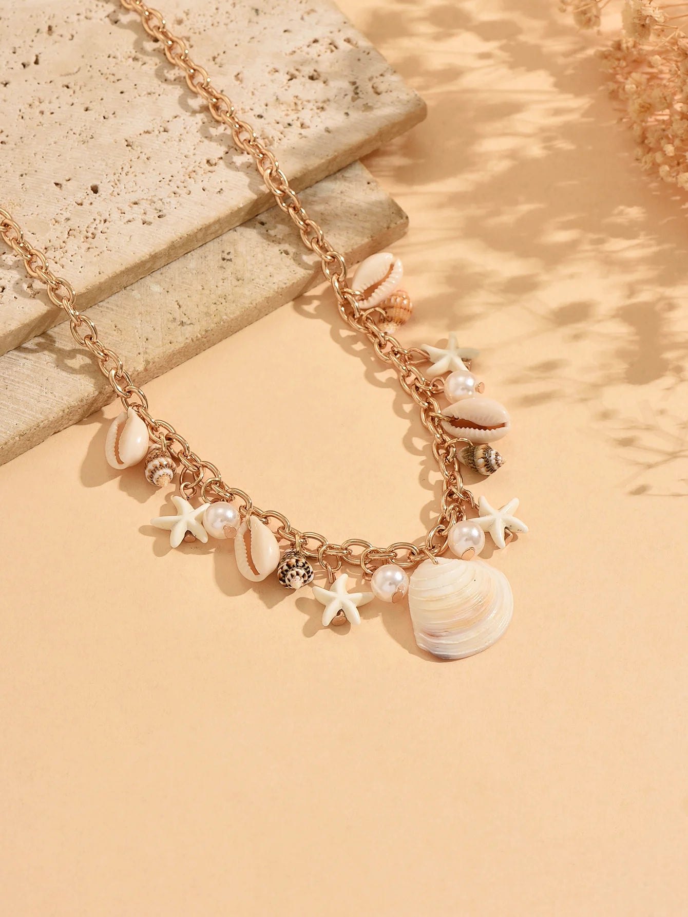 Women's Dainty Gold Choker Necklace Shell Cowrie Starfish Imitate Pearl Pendant Boho Summer Beach Vacation Daily Jewelry