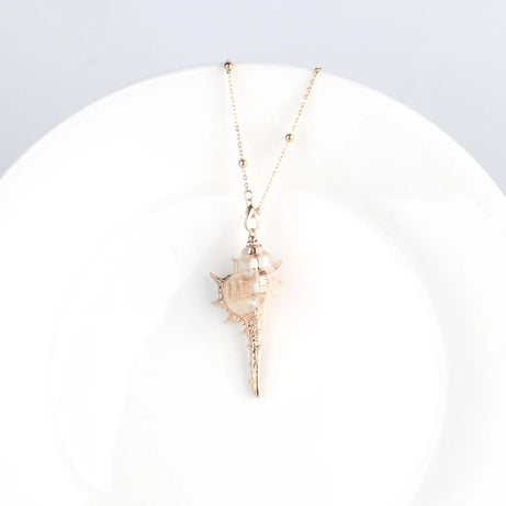 Conch Shell Boho Pendant Necklace