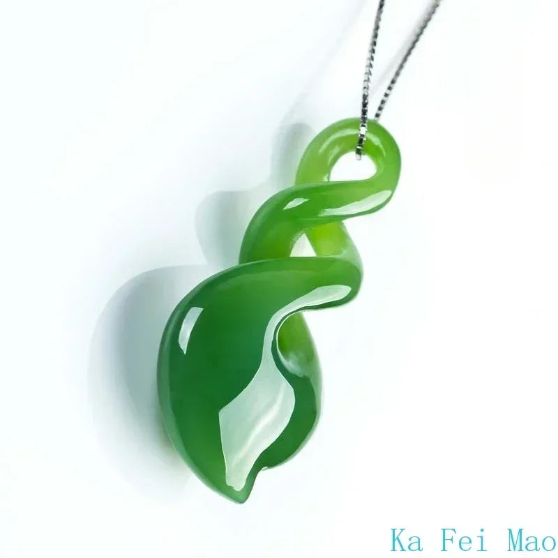 Natural Hand-carved Green Jade Pendant Lucky Wealth Fashion Ladies Necklace Men Personalized White Jade Amulet Holiday Gift