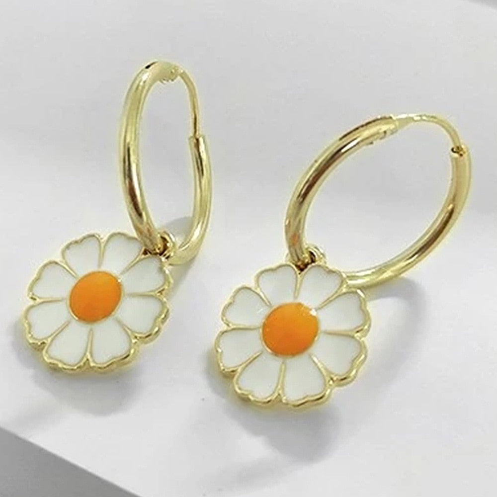 Cute Daisy Flower Pendant Hoop Earrings For Women Korean Sweet Circle Earrings Girl Wedding Party Jewelry Gift - Charlie Dolly