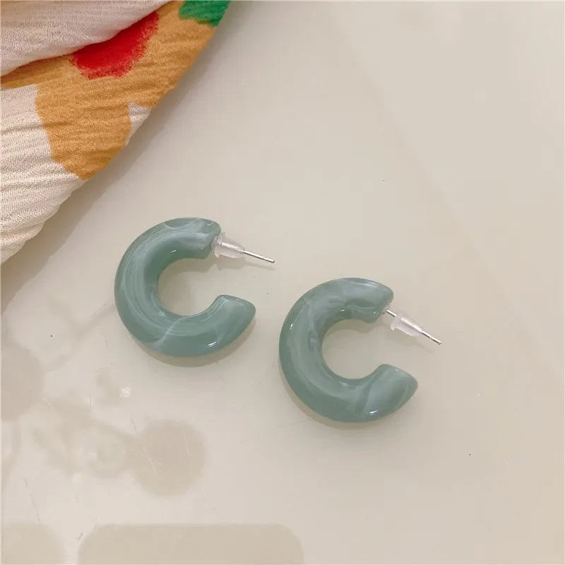 Korean Fashion C-Shape Resin Hoop Earrings for Women New Multicolor Geometric Circle Acrylic Earring Hoops Boho Jewelry Gifts