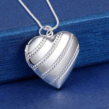 Sterling Silver Seashell Photo Frame Pendant Snake Chain Necklace