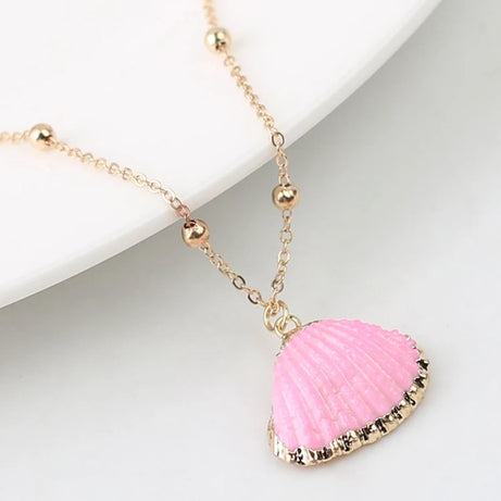 Conch Shell Boho Pendant Necklace