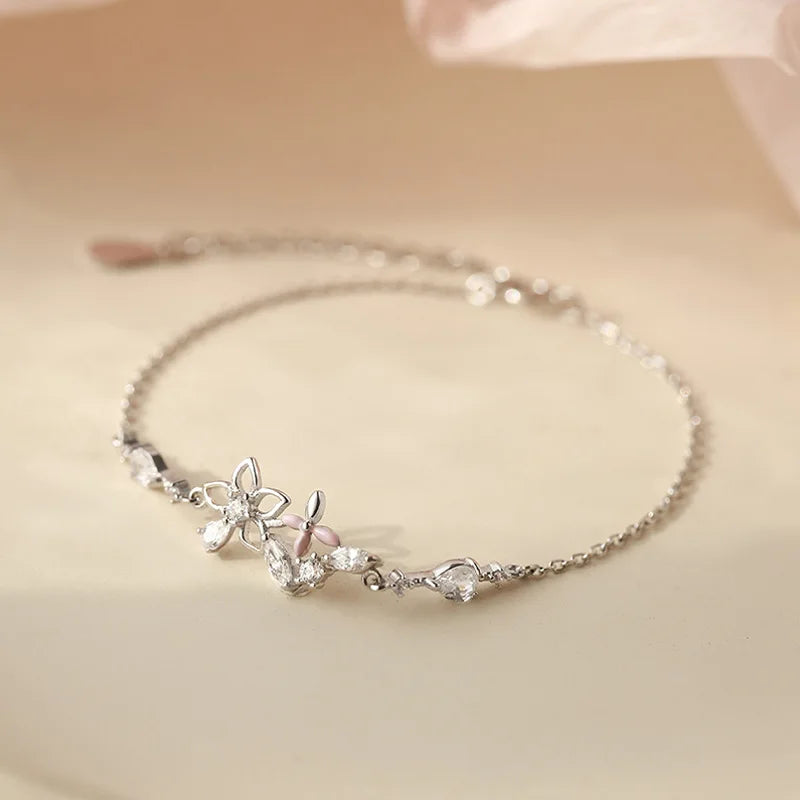 Golden Shell Retro Flower Women's Bracelet Light Luxury Versatile High End Unique Design Girlfriend Accessories Banquet Jewelry