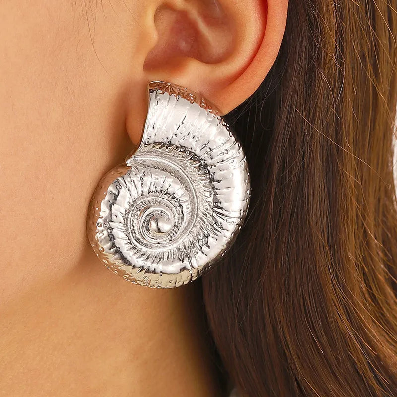 New Exaggerated Boho Large Metal Starfish Stud Earrings for Women Ladies Trendy Summer Gold Color Earrings Fashion Jewelry