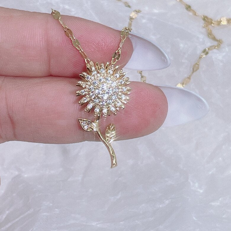 Fashion Exquisite Rotatable Sunflower Pendant Necklace Personality Shiny Zircon Rotating Anxiety Titanium Steel Necklace Jewelry