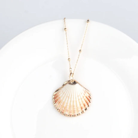 Conch Shell Boho Pendant Necklace