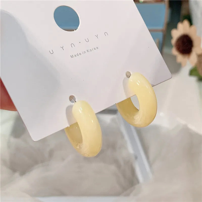 Korean Fashion C-Shape Resin Hoop Earrings for Women New Multicolor Geometric Circle Acrylic Earring Hoops Boho Jewelry Gifts