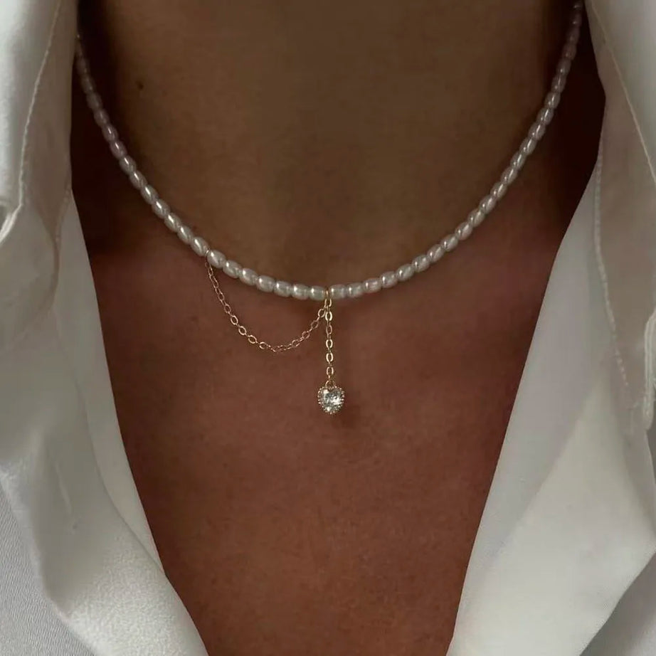 Transparent Crystal and Pearl Tassel Chain Pendant Necklace