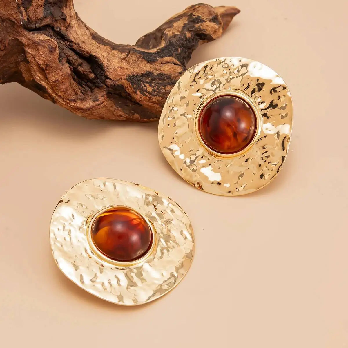 KunJoe Vintage Inlaid Brown Resin Acrylic Stud Earrings for Women Luxury Geometric Large Round Earrings Boho Vacation Jewelry