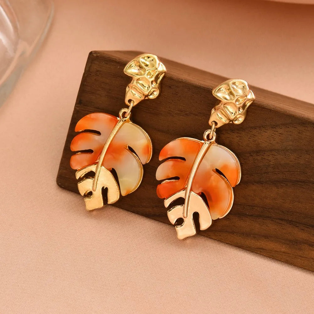 Boho Creative Multi-color Hollowed-out Resin Monstera Leaf Drop Earrings for Women Gold Color Tropical Dangle Earrings Jewelry