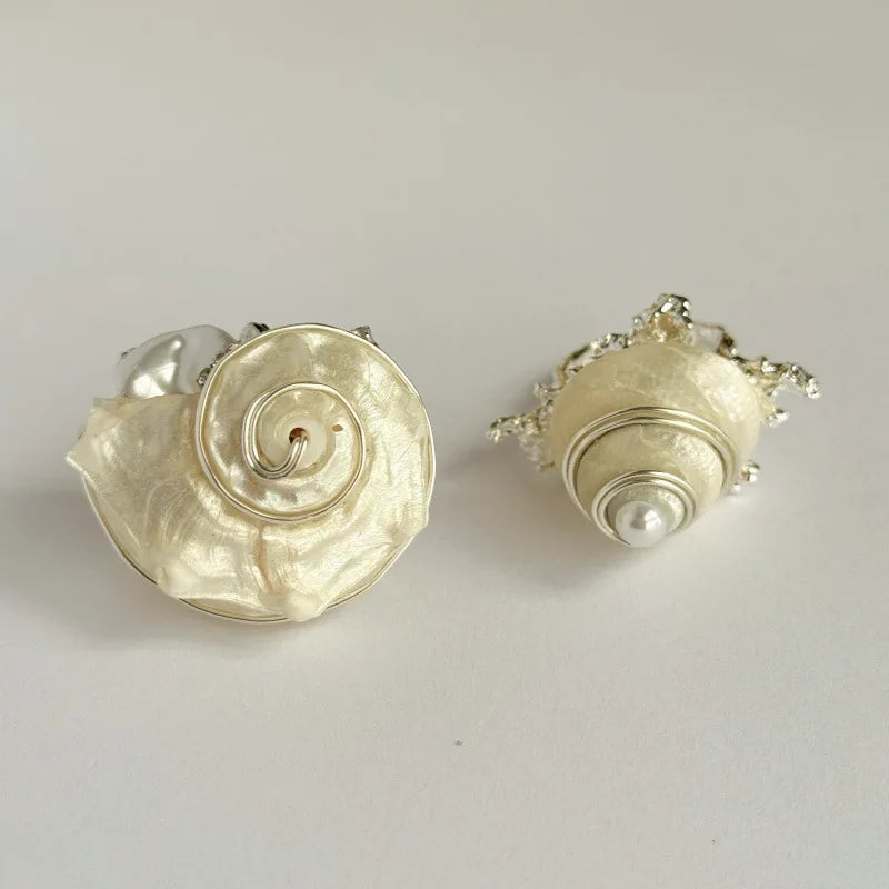 Natural Sea Snail Shell Ring Handmade Wire Wrapped Pearl Open Cuff Ring Beach Boho Statement Jewelry for Women