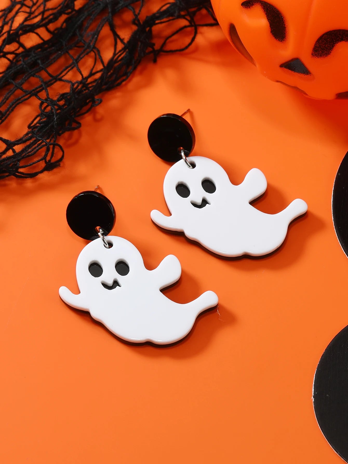 8 pairs of Halloween flame demons, cute little ghosts, acrylic earrings, skull heads, alien spaceships, pumpkin ghosts - Charlie Dolly