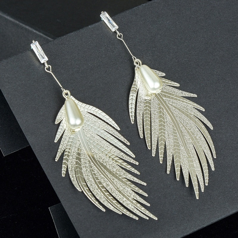 Delysia King Women Alloy Exaggeration Heart Leaf Earrings Trendy Pearl Feather Charming Dangler