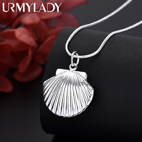 Sterling Silver Seashell Photo Frame Pendant Snake Chain Necklace