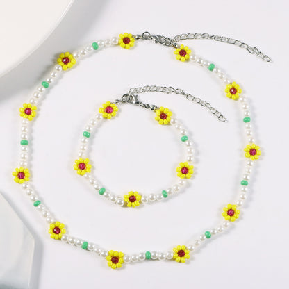 Dvacaman Boho Handmade Sunflower Beaded Necklace For Women Fashion White Imitation Pearl Choker Necklace INS Jewelry Accessories