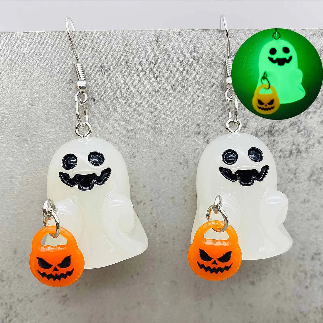 Night Light Ghost Acrylic Halloween Necklace Halloween Tiny Glow-In-The-Dark Spooky Charm Earrings Party Jewelry Gifts for Women - Charlie Dolly