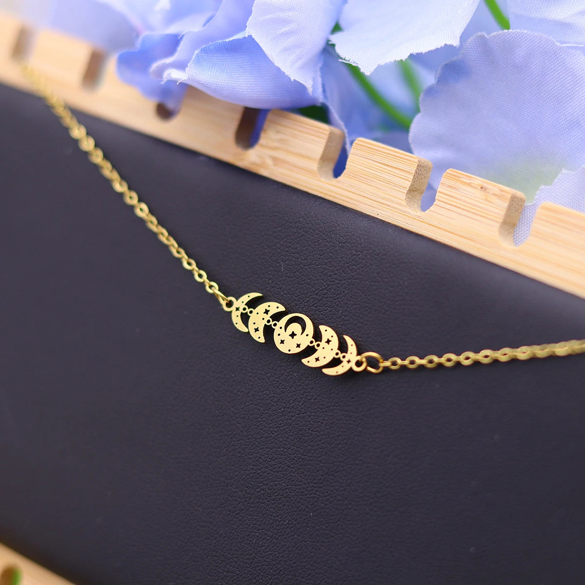 Kinitial Vintage Celestial Moon Phase Choker Necklace Boho Gothic Witch Luna Pendant Necklace Jewelry For Women